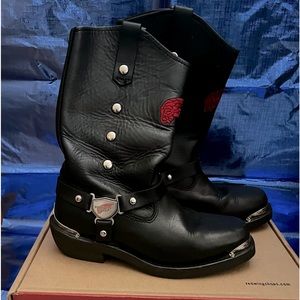 Red Wing Shoes Moto boots size 7.5 B
